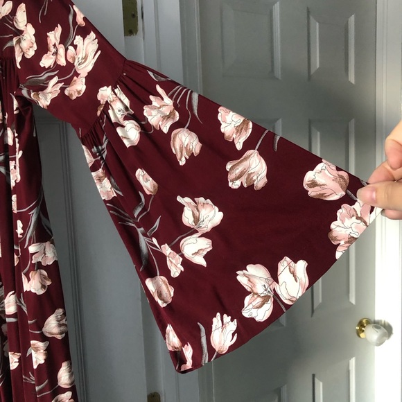 EMMA KNUDSEN Bell Sleeve Dress - Picture 2 of 4